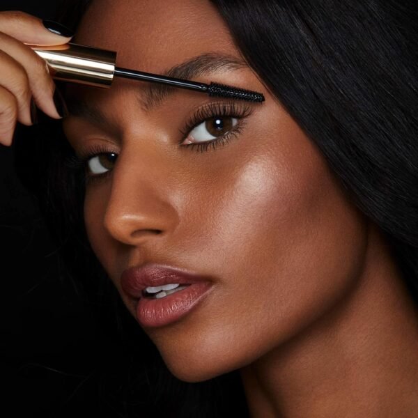 Hourglass Unlocked Instant Extension Black Mascara. Defining and Lengthening Tubing Mascara for Dramatic Length - Image 4