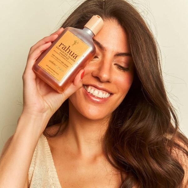 Rahua Enchanted Island Shampoo & Conditioner Sustainability Set - Image 7