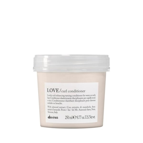 Davines LOVE Curl Conditioner, Enhance and Control Curly and Wavy Hair, Weightless Volume and Softness - Image 2