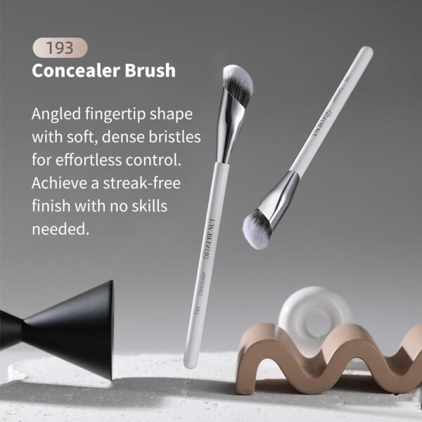 Concealer Brush, Angled Under Eye Makeup Small Foundation Precision Face Blending Brush (193 concealer brush) - Image 3