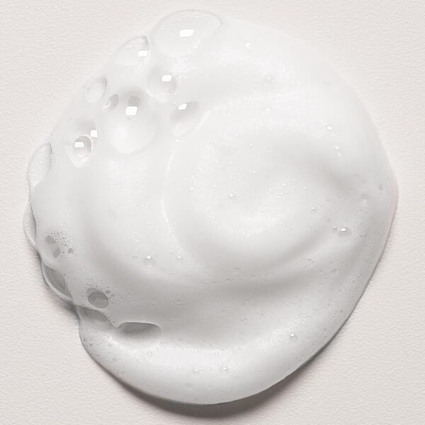 Davines OI Soufflé Perfect for Fine Hair, Liquid-to-Foam Leave-In For Fuller and Shinier Hair Feeling Silky and Soft - Image 6