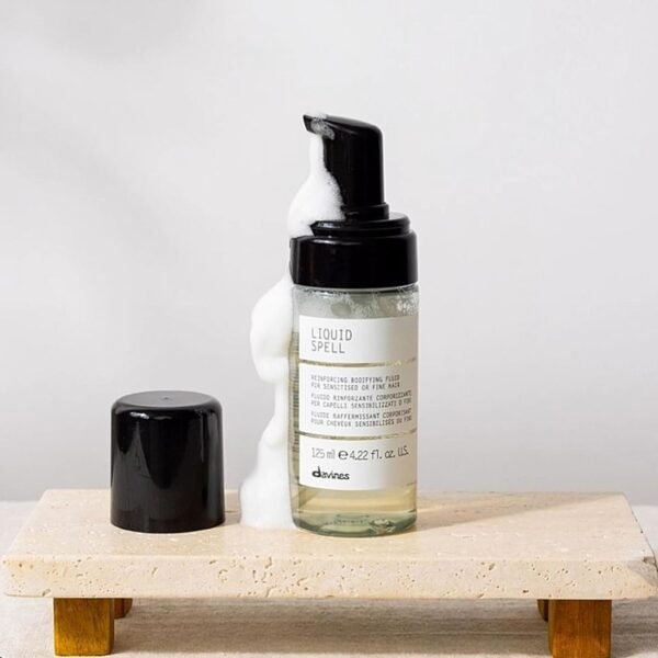 Davines Liquid Spell Reinforcing Bodifying Fluid, 4.22 fl. oz. - Image 4