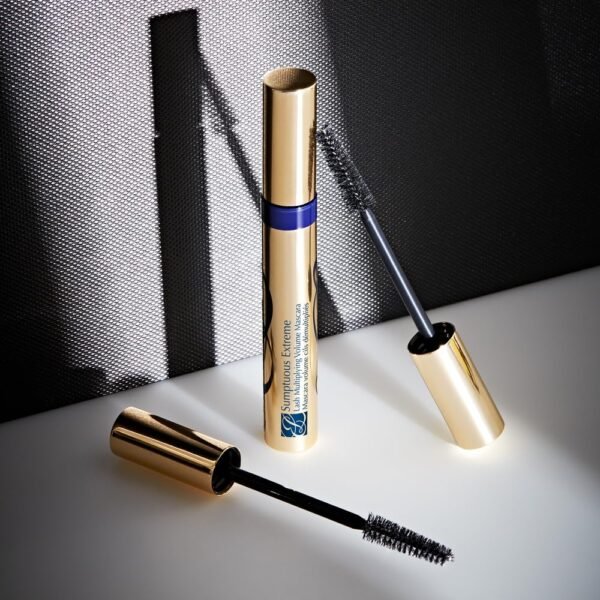 Estée Lauder Sumptuous Extreme Lash Multiplying Volume and Length Mascara | 01 Extreme Black - Image 6