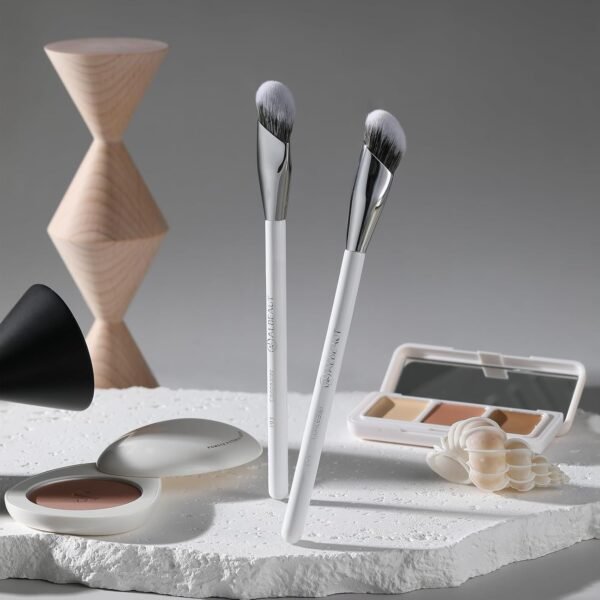 Concealer Brush, Angled Under Eye Makeup Small Foundation Precision Face Blending Brush (193 concealer brush) - Image 7