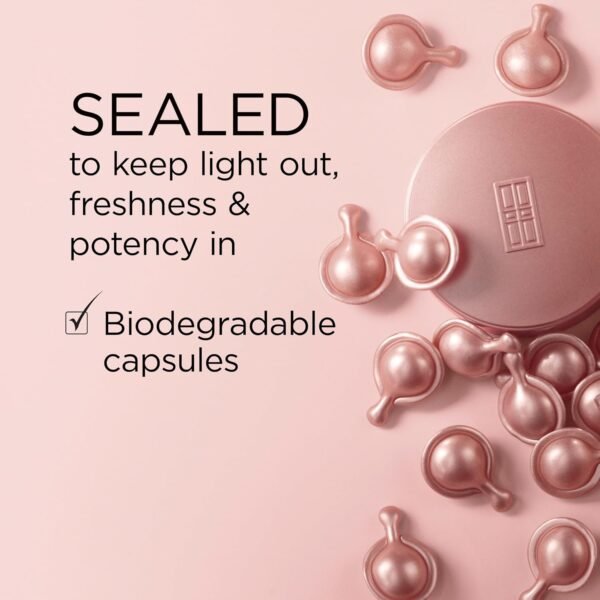 Elizabeth Arden Retinol + HPR Ceramide Capsules Rapid Skin Renewing Serum - Image 6