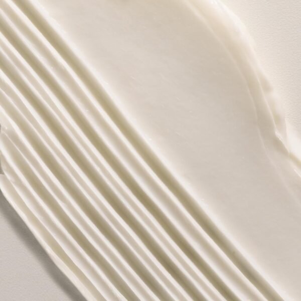 Davines LOVE Curl Conditioner, Enhance and Control Curly and Wavy Hair, Weightless Volume and Softness - Image 4