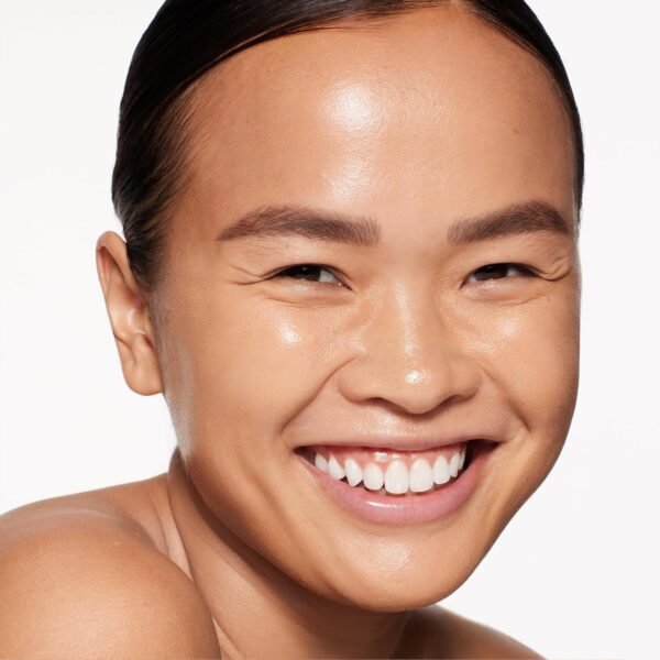 Shiseido RevitalEssence Skin Glow Foundation SPF 30, 350 Maple - Buildable, Medium Coverage - 24-HR Hydration & 12-HR Wear - Transfer, Crease & Fade Resistant - Non-Comedogenic - All Skin Types - Image 5