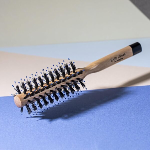 Sisley Paris The Blow Dry Brush No.1 - Medium-Sized Diameter Round Brush for Fine, Short-to-Medium Hair - Smooths Frizzy Hair, Adds Shape & Volume - Image 3