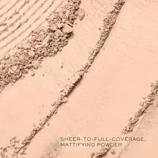 Lancôme Dual Finish Multi-tasking Longwear Powder Foundation - Matte Finish - Long-wearing - Full Coverage - Pressed Powder Formula - Image 3